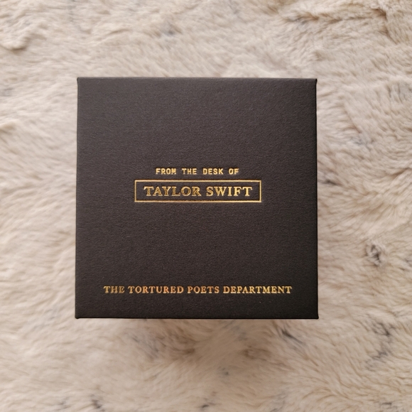 The Tortured Poets Department Ring Taylor Swift - Picture 10 of 15